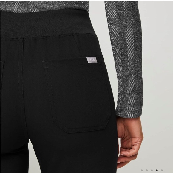 FIGS technical collection high waisted Livingston basic scrub pants black - Picture 3 of 12